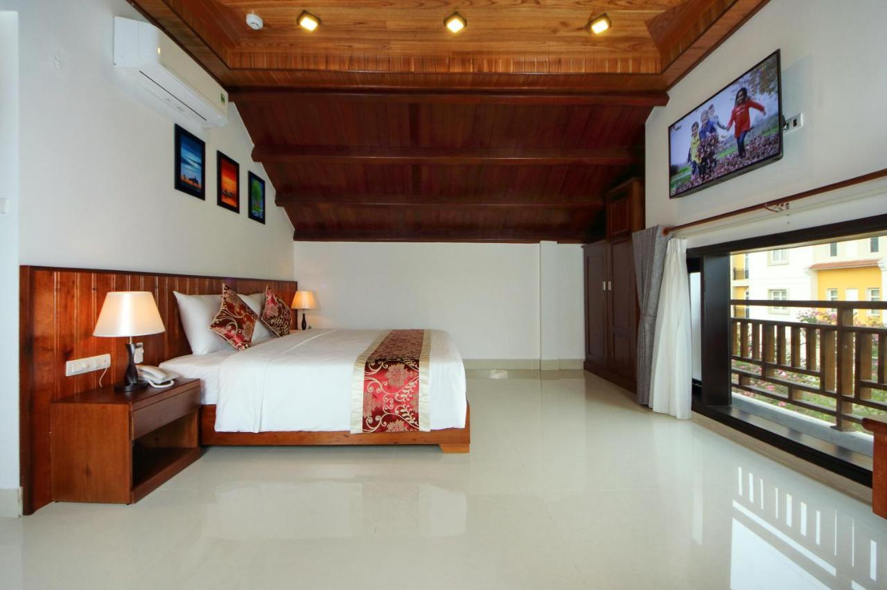 Threeway Riverside Villa Hoi An Exterior photo