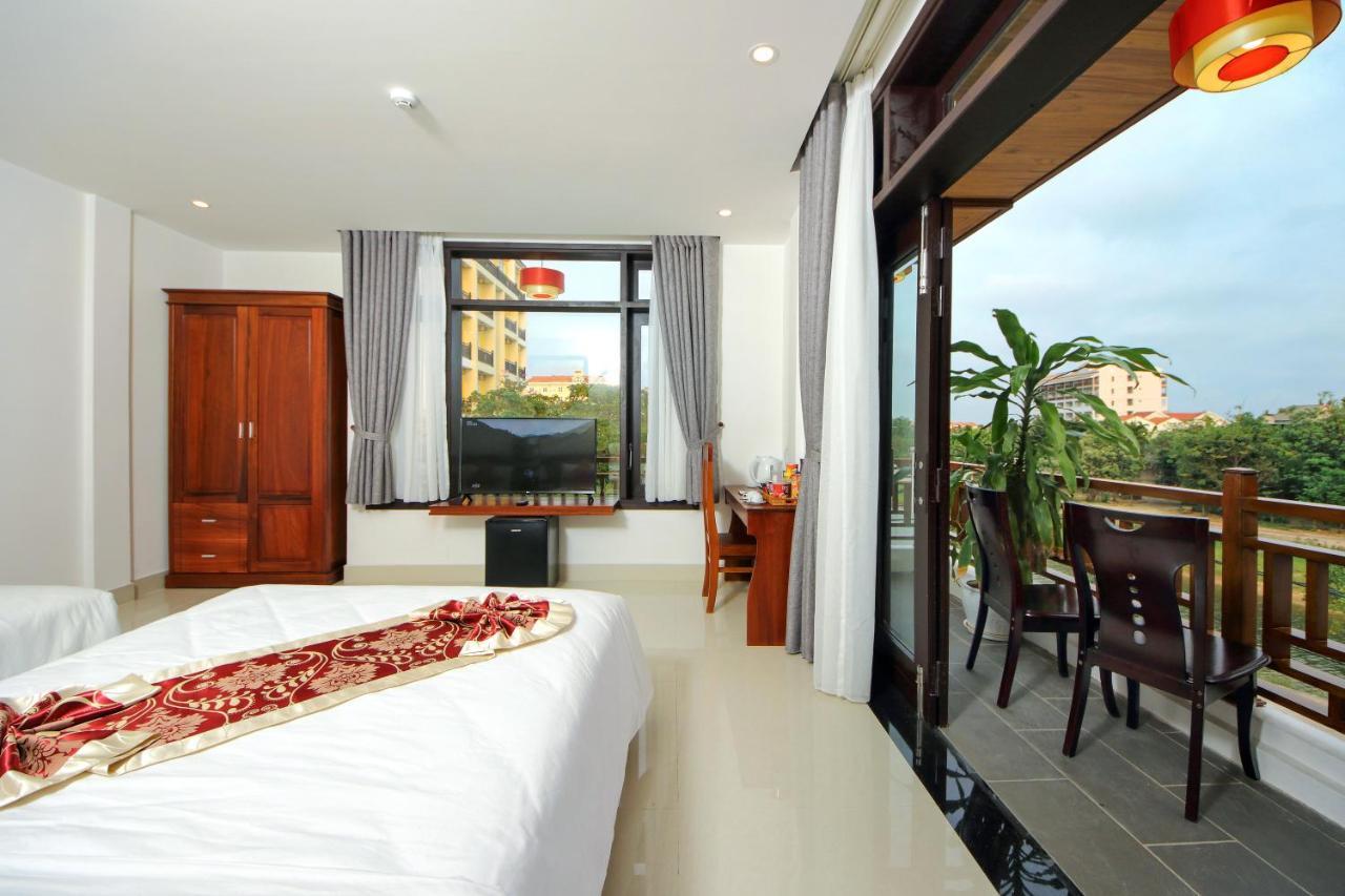 Threeway Riverside Villa Hoi An Exterior photo