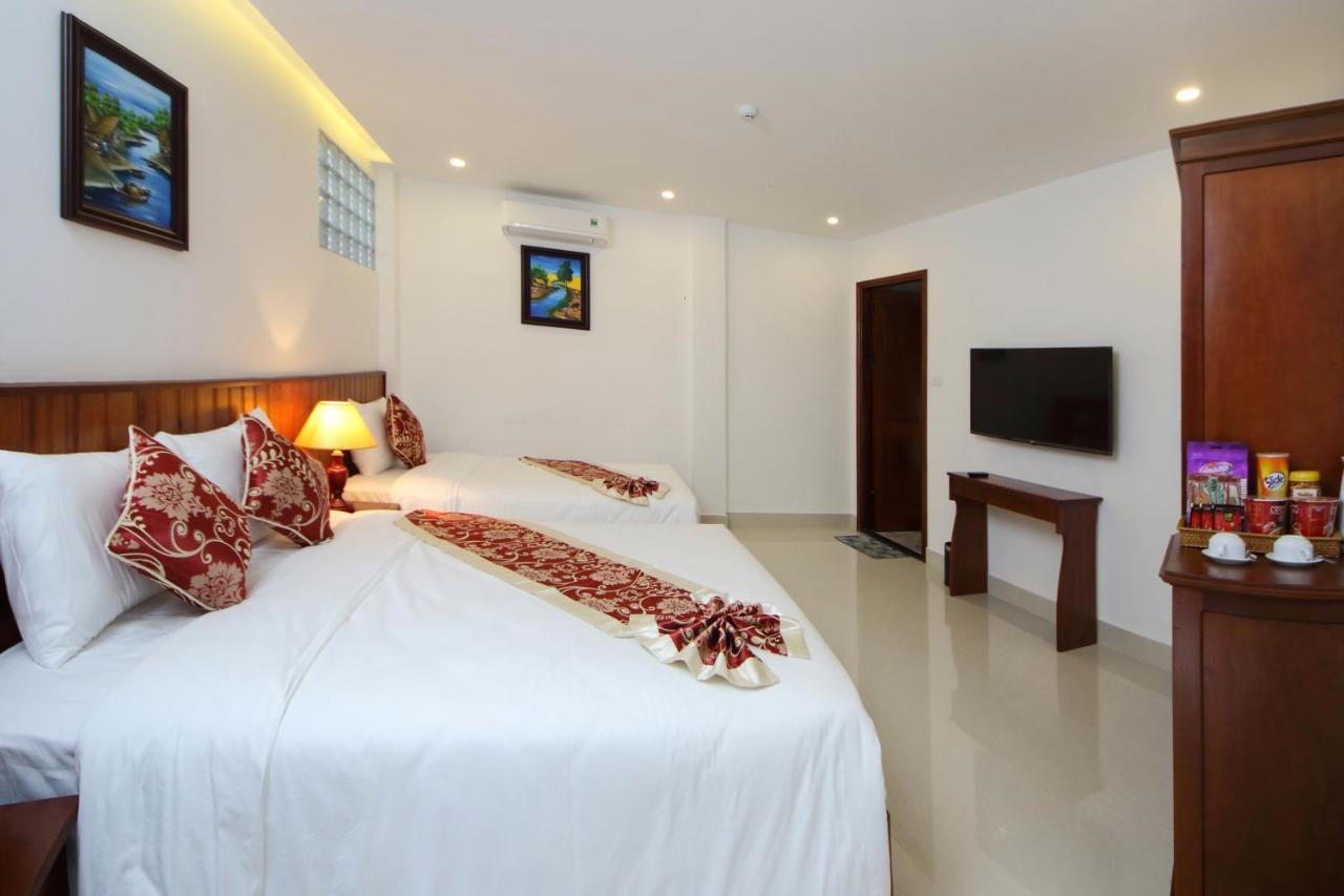 Threeway Riverside Villa Hoi An Exterior photo